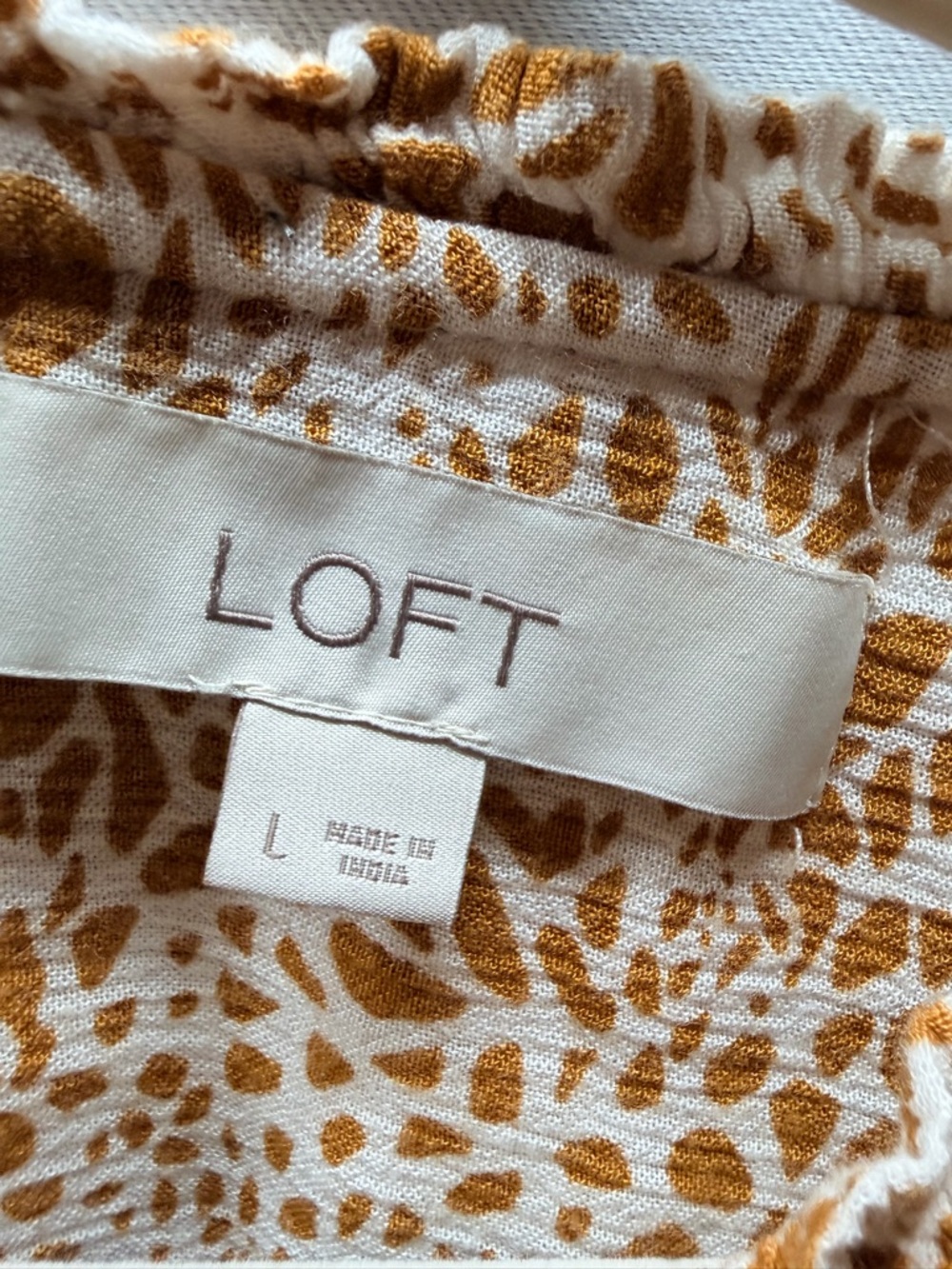 LOFT Printed Blouse L | Boho Neutral Top Tie Neck Lightweight - Picture 5 of 6